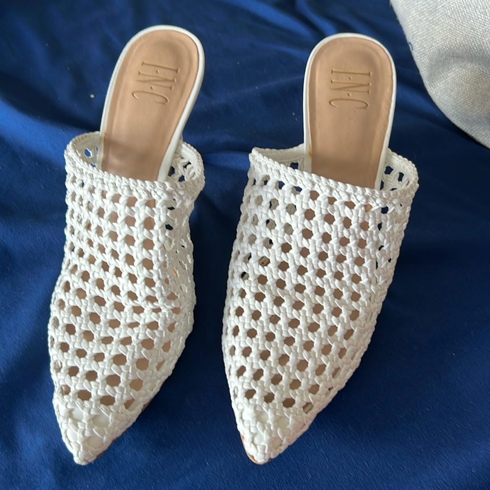 Super comfortable to go to work with in a gorgeous style